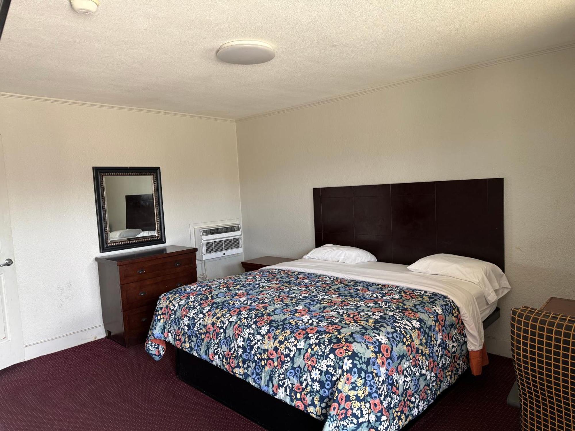 Budget Inn Monroe Ngoại thất bức ảnh